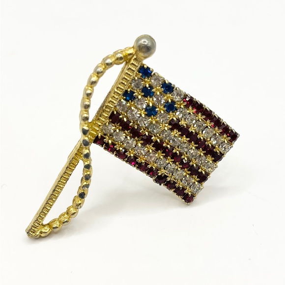 Vintage USA American Flag Rhinestone Brooch Pin
